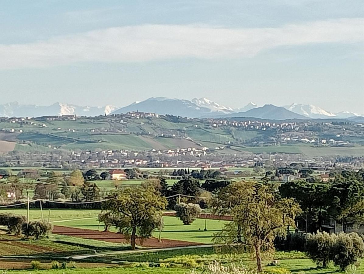 Agriturismo Ponterosa Villa Morrovalle Luaran gambar